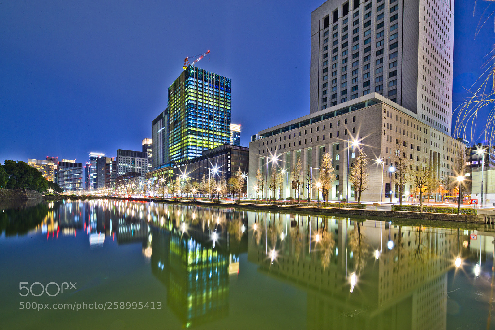 Canon EOS-1D X Mark II sample photo. Tokyo streetscape photography