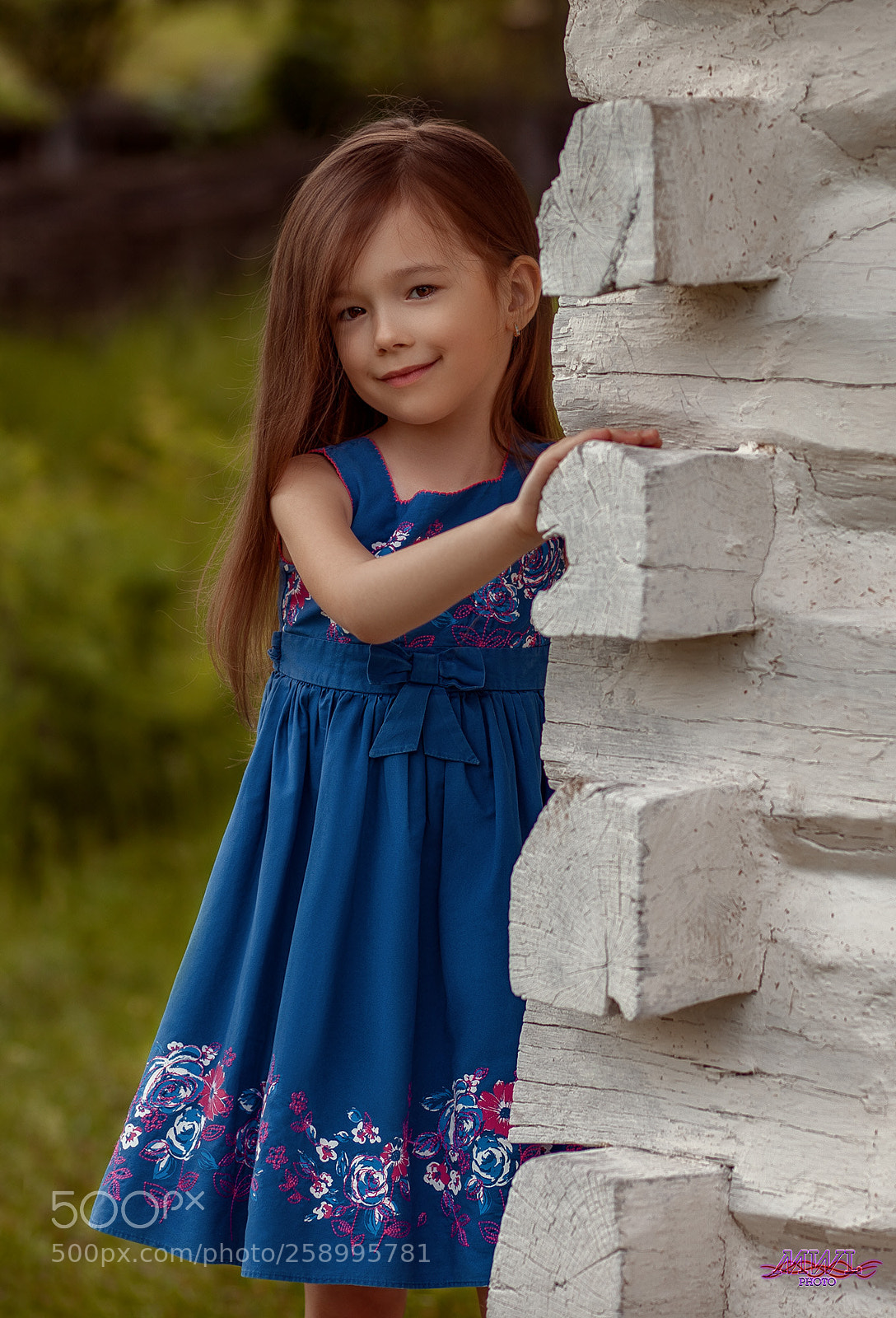 Canon EOS 5D Mark II sample photo. Little girl photography