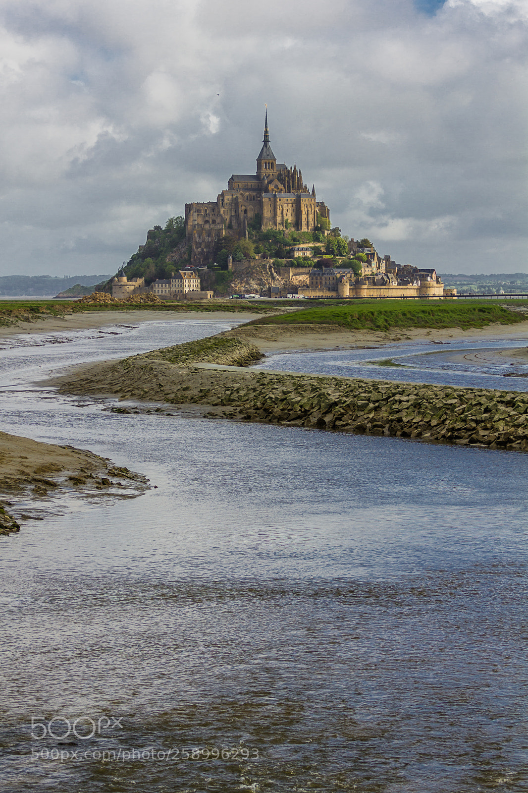Canon EOS 550D (EOS Rebel T2i / EOS Kiss X4) sample photo. Mont-saint-michel photography