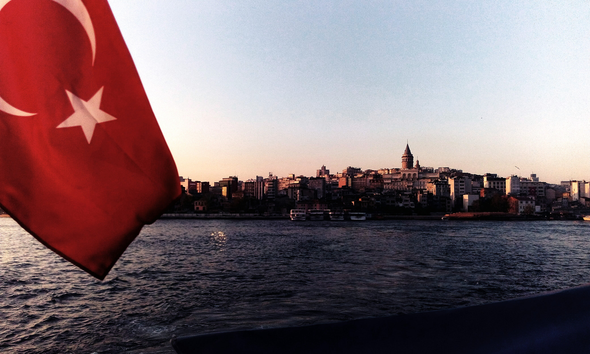 HTC DESIRE 626G+ DUAL SIM sample photo. Galata tower photography