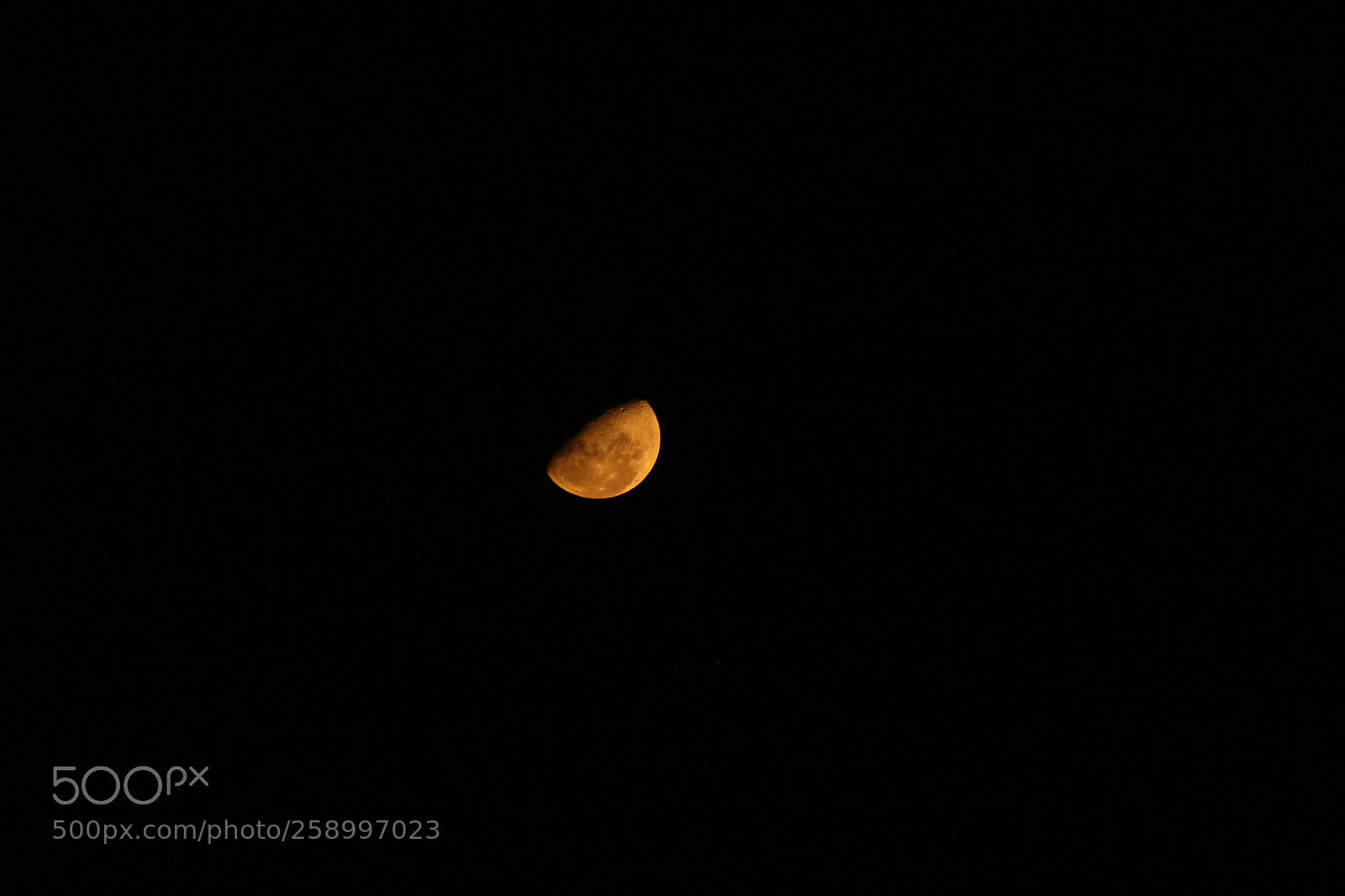 Canon EF-S 55-250mm F4-5.6 IS II sample photo. Red skies photography