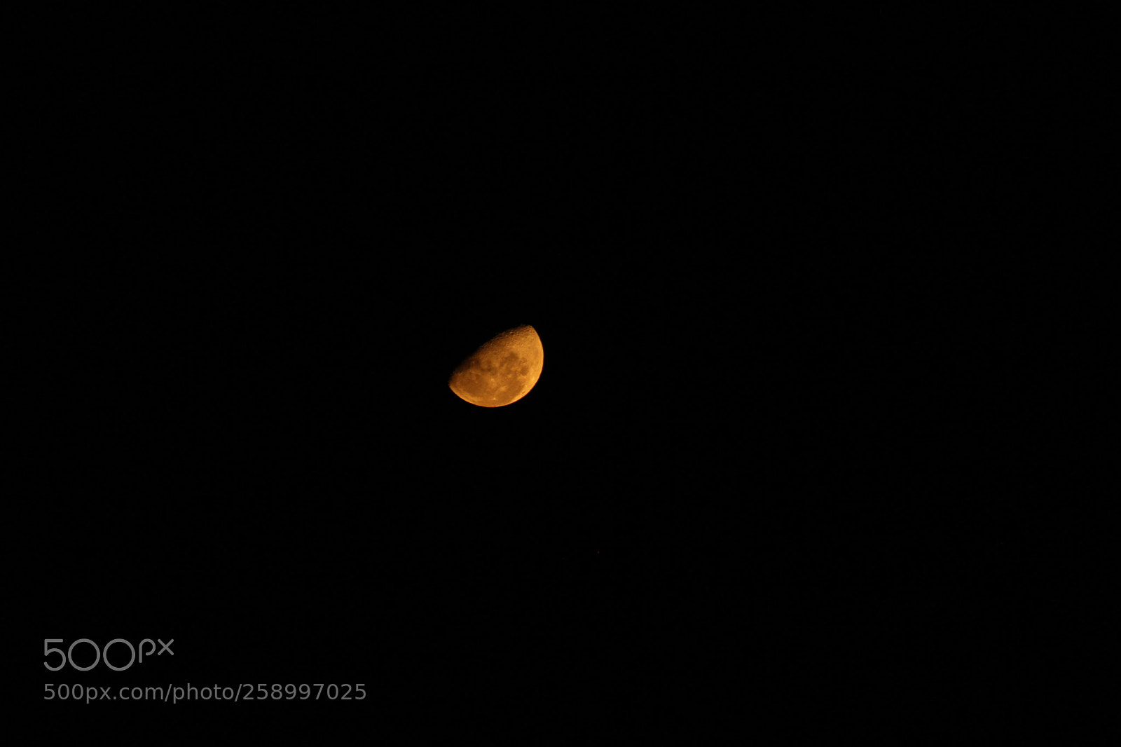 Canon EF-S 55-250mm F4-5.6 IS II sample photo. Red skies photography