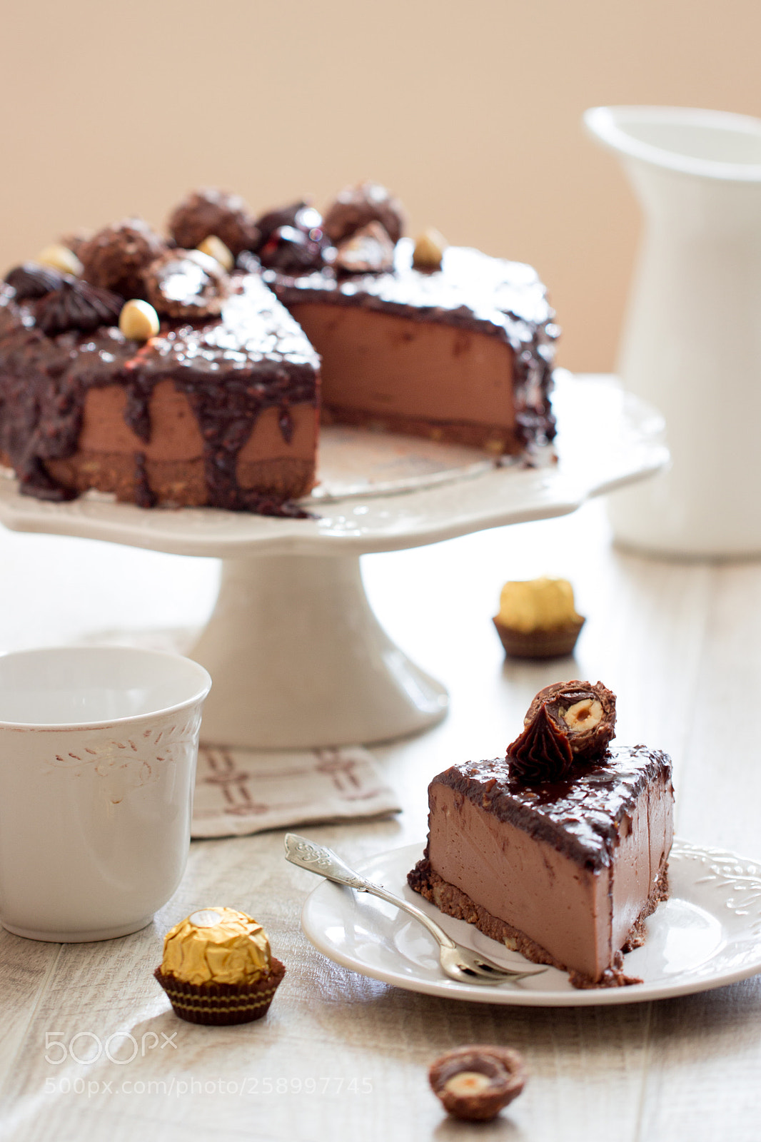 Canon EOS 600D (Rebel EOS T3i / EOS Kiss X5) sample photo. Cheesecake ferrero rocher photography