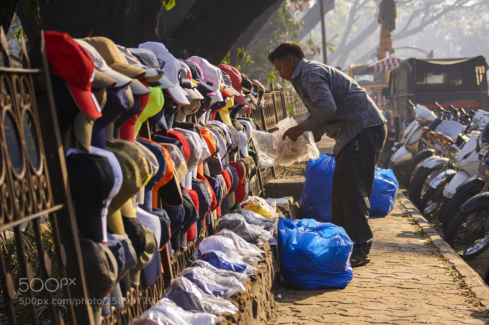 Nikon D5200 sample photo. Colourfull seller . photography