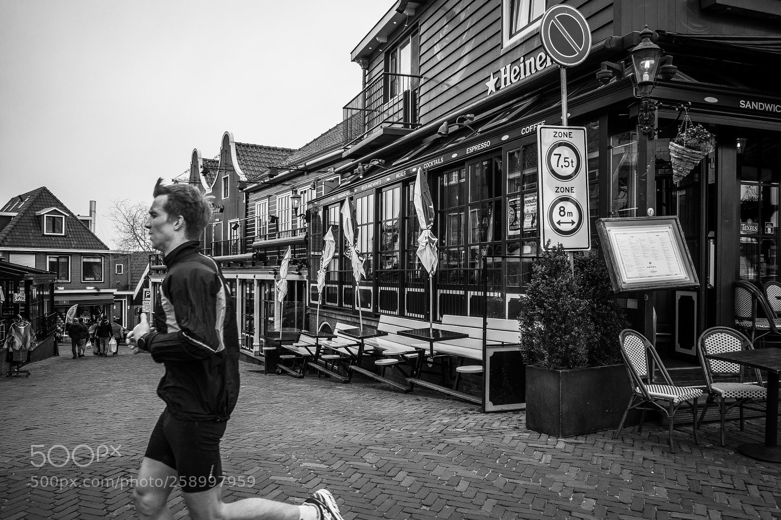 Olympus OM-D E-M10 sample photo. Volendam tourism photography