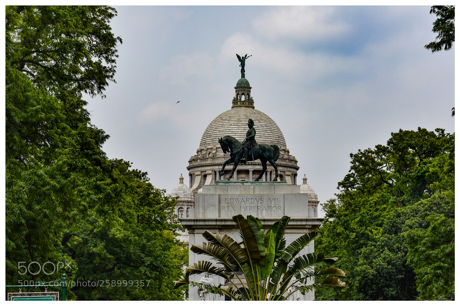 Nikon D3200 sample photo. Victoria museum photography