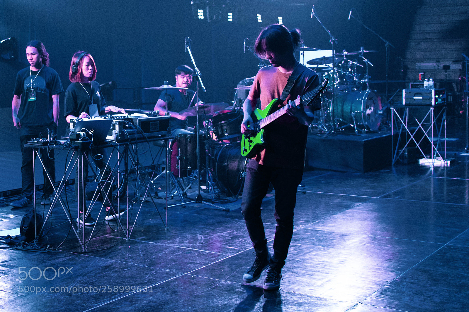 Nikon D5600 sample photo. Yes'sirdays guitarist to photography