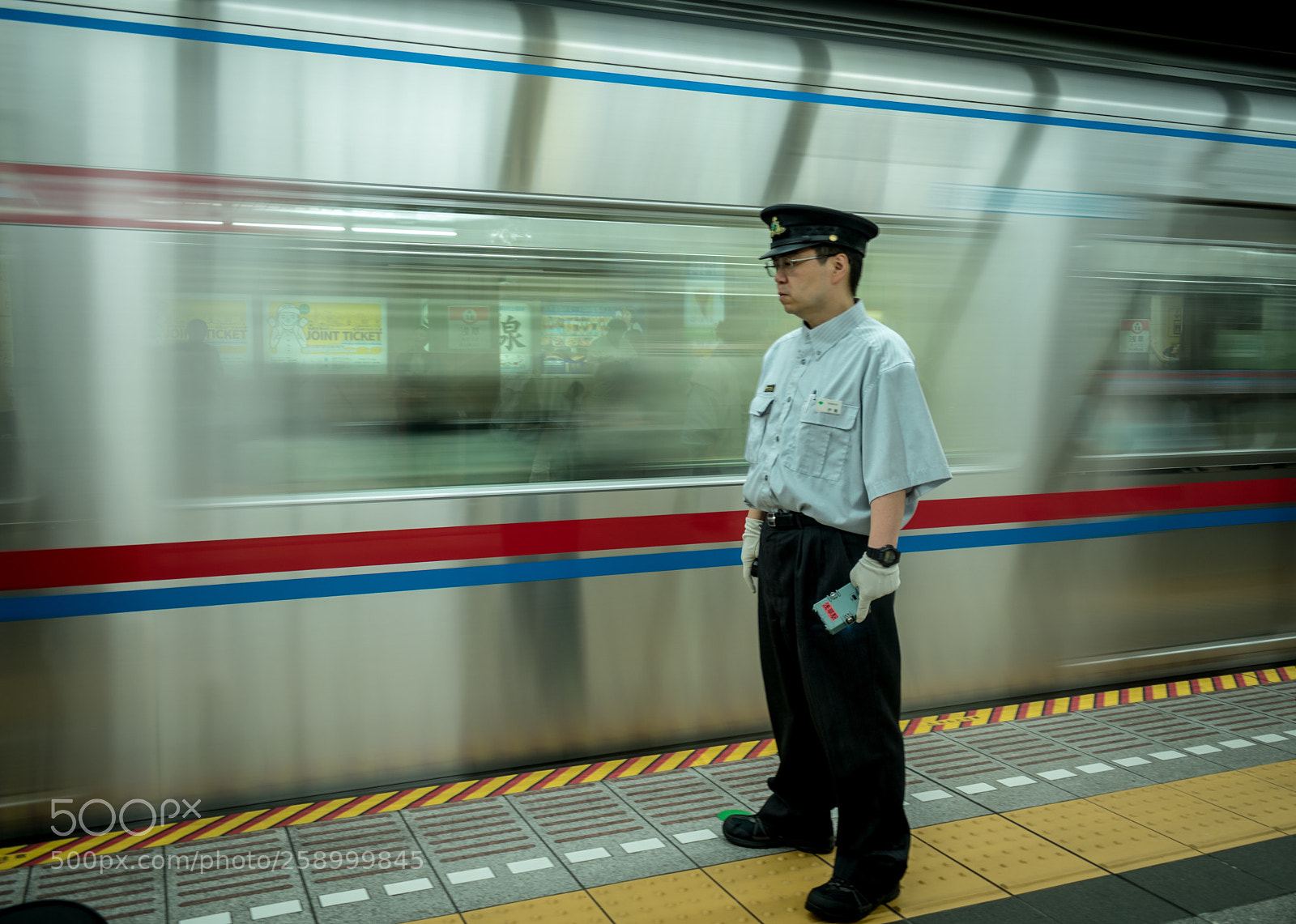 Nikon D5600 sample photo. Train photography