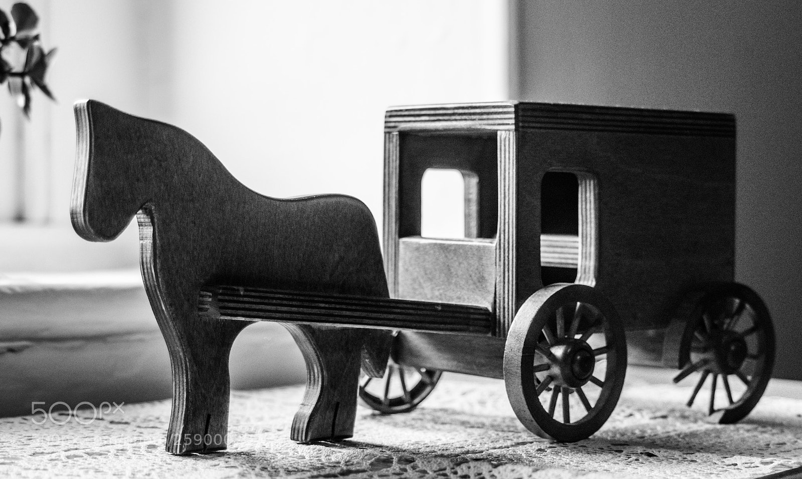 Pentax K-50 sample photo. Wooden horse and carriage photography