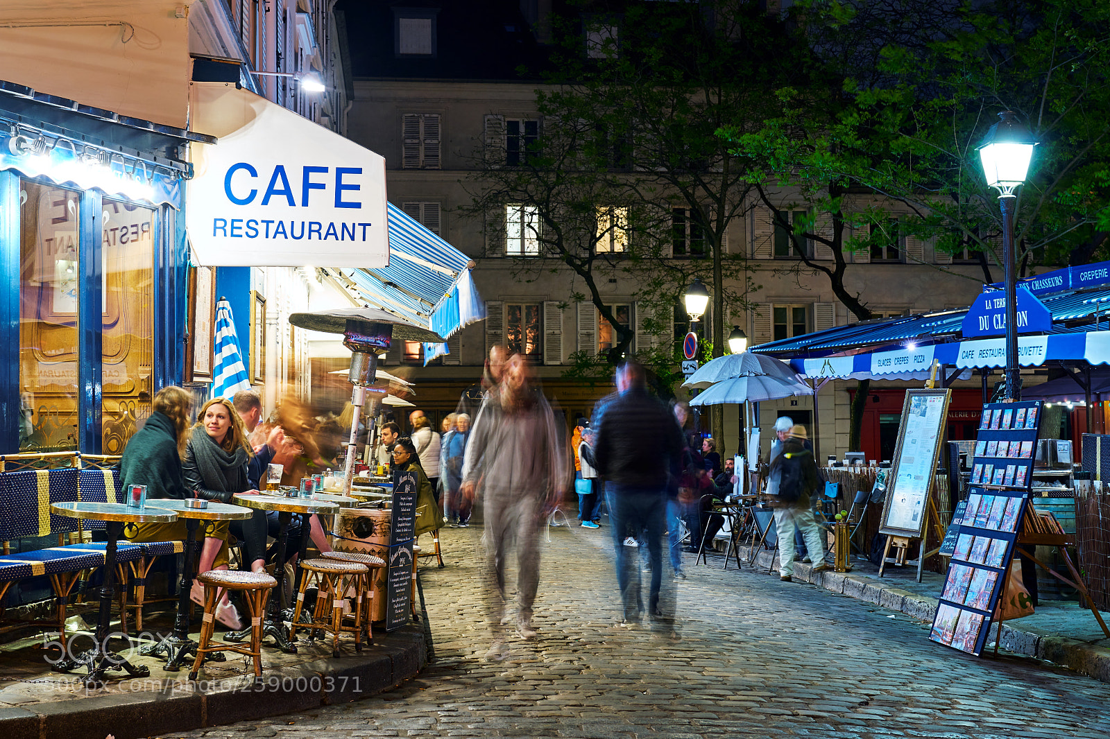 Sony a7R II sample photo. Montmartre at night photography