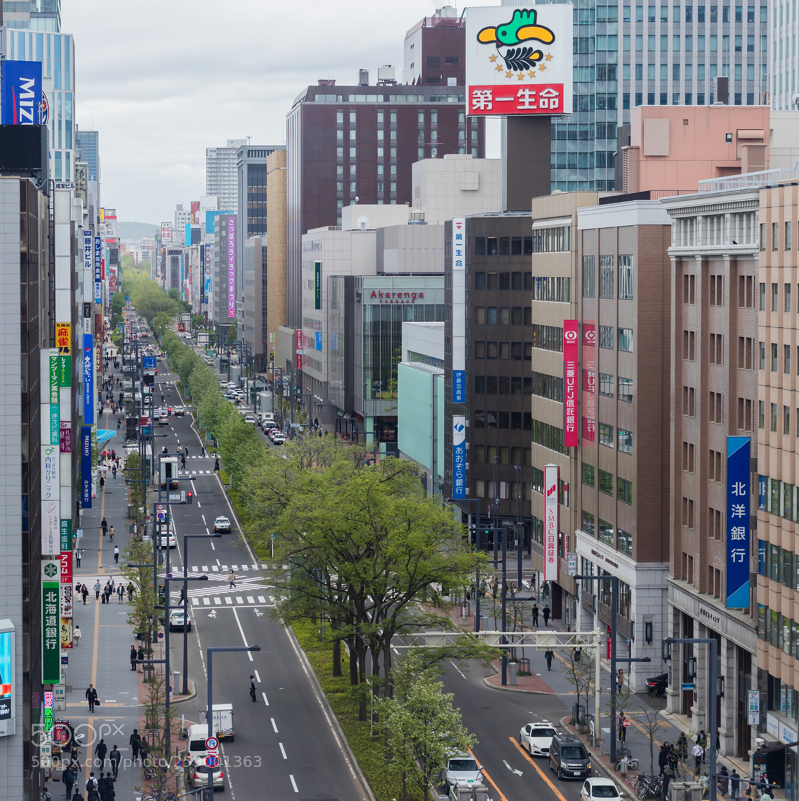 Canon EOS 800D (EOS Rebel T7i / EOS Kiss X9i) sample photo. Uni photography