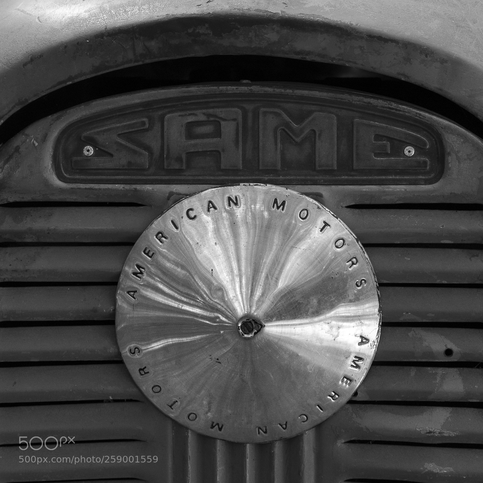 Canon EOS 5D Mark IV sample photo. Same tractor photography