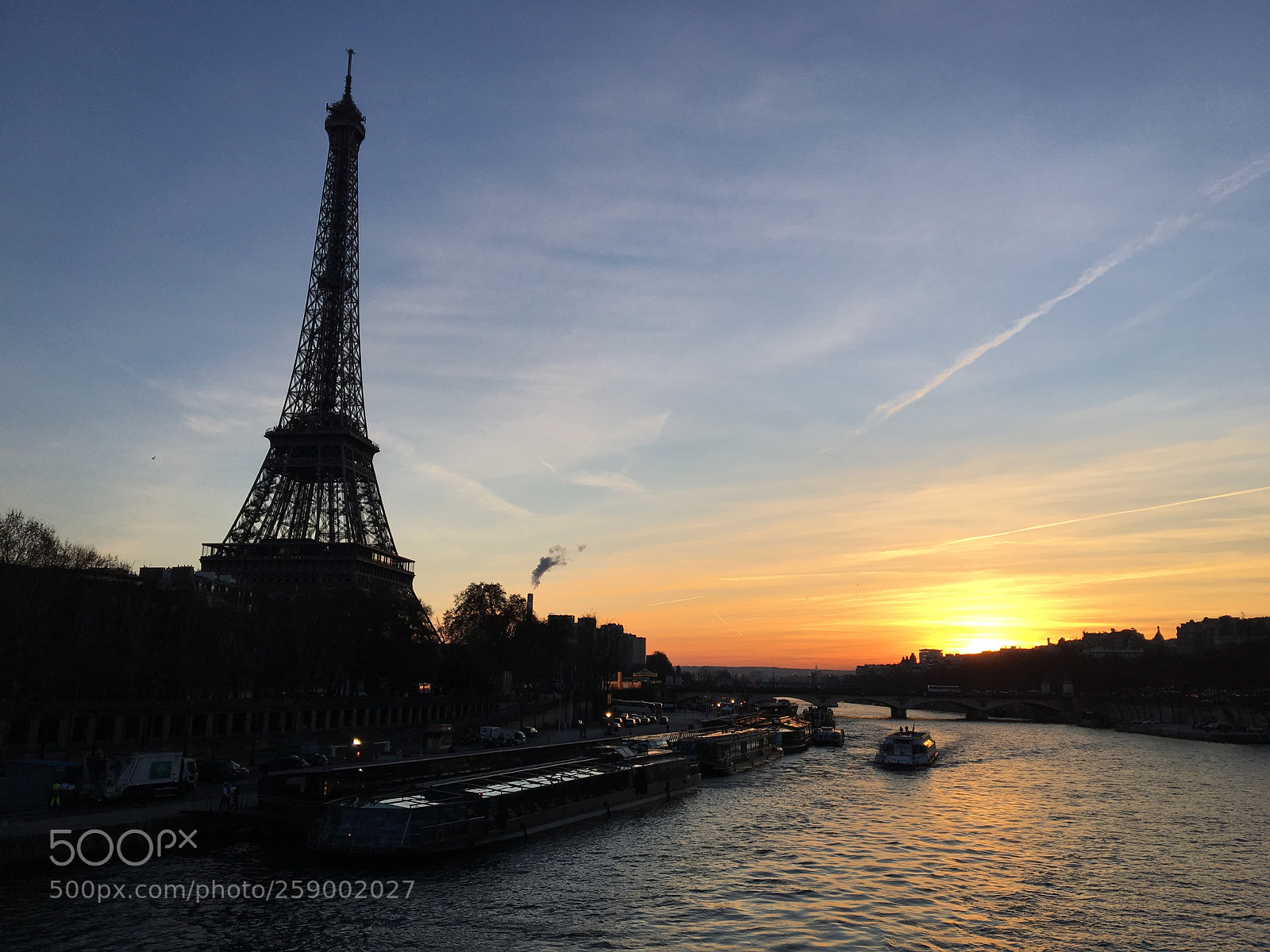 Apple iPhone 6s sample photo. Sunset over the eiffel photography