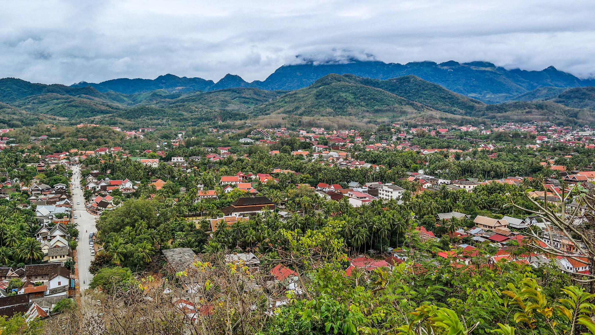 Samsung NX2000 sample photo. Travel asia photography