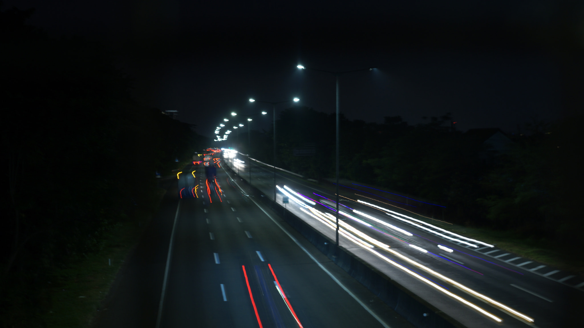 Sony SLT-A77 + Sony DT 16-50mm F2.8 SSM sample photo. Night trail photography