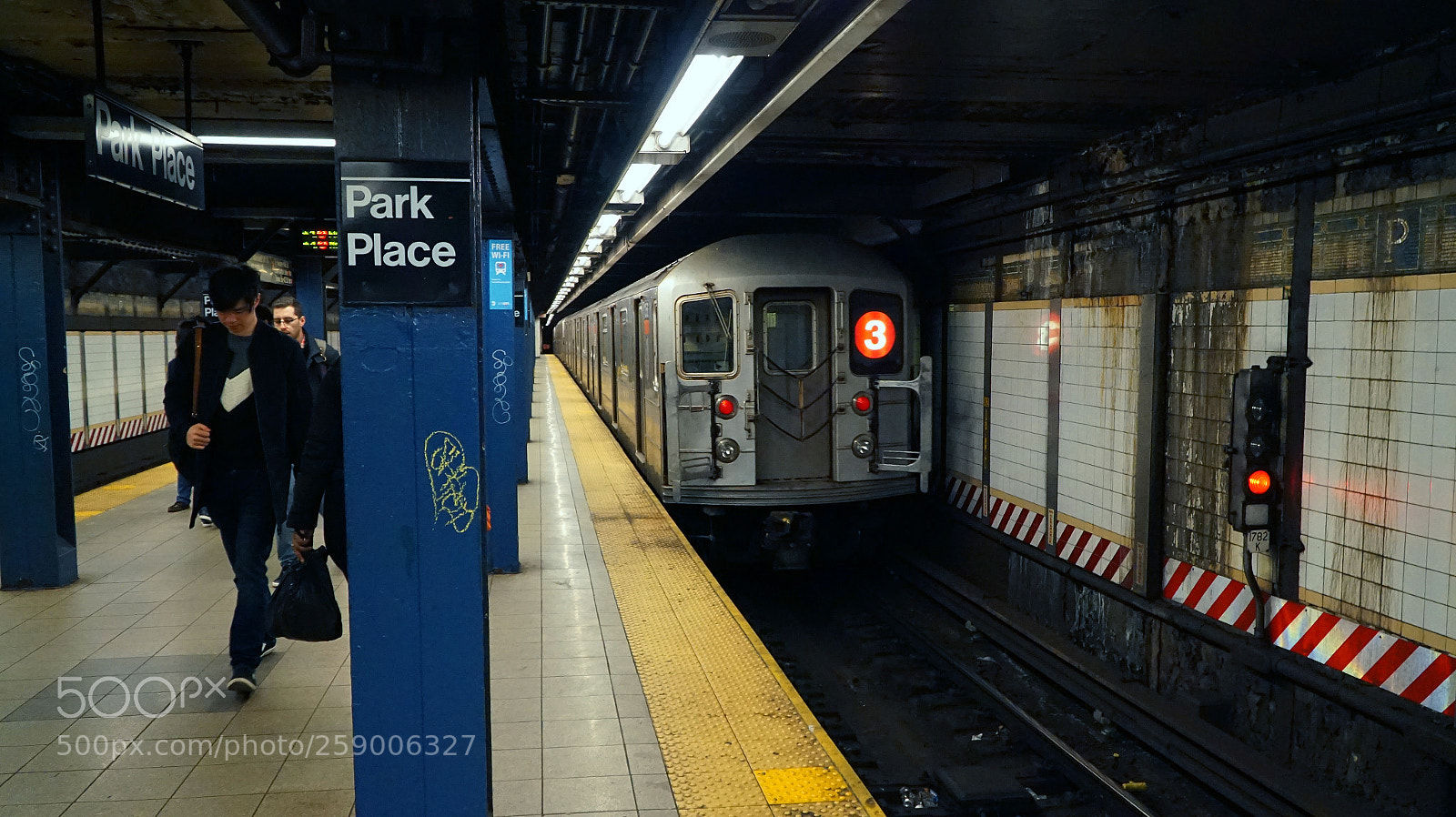 Sony Alpha a5000 (ILCE 5000) sample photo. Subway photography