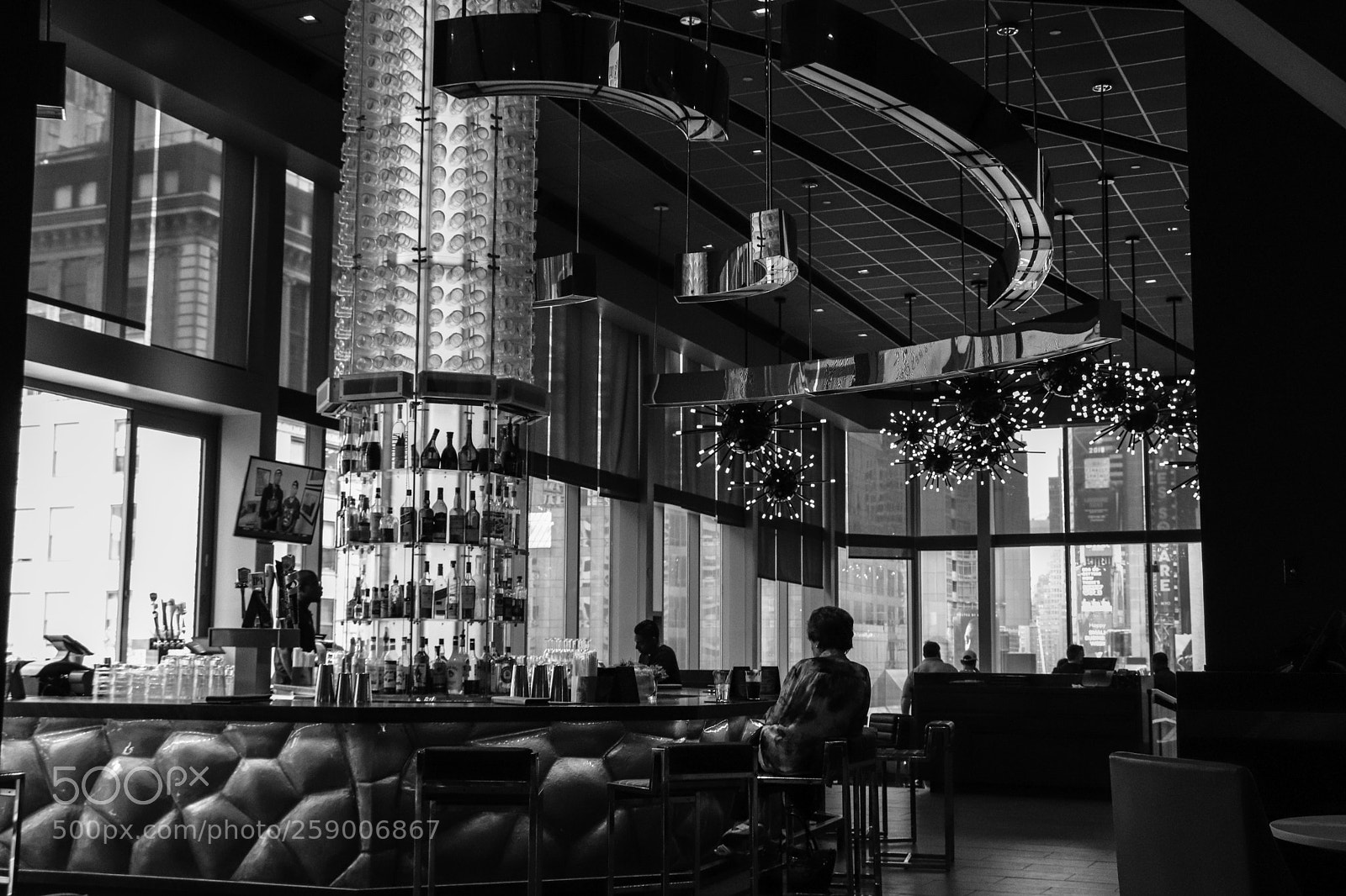 Canon EOS 800D (EOS Rebel T7i / EOS Kiss X9i) sample photo. Afternoon bar stop photography