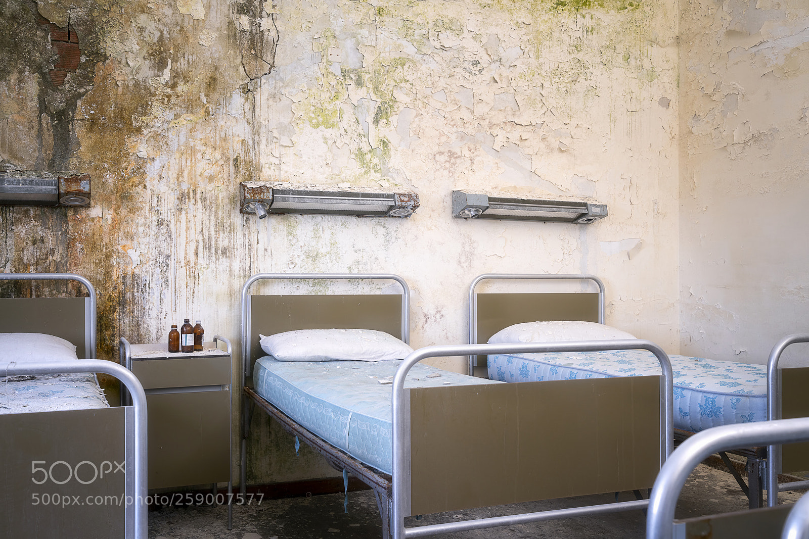 Sony a7R II sample photo. Abandoned bedroom. photography