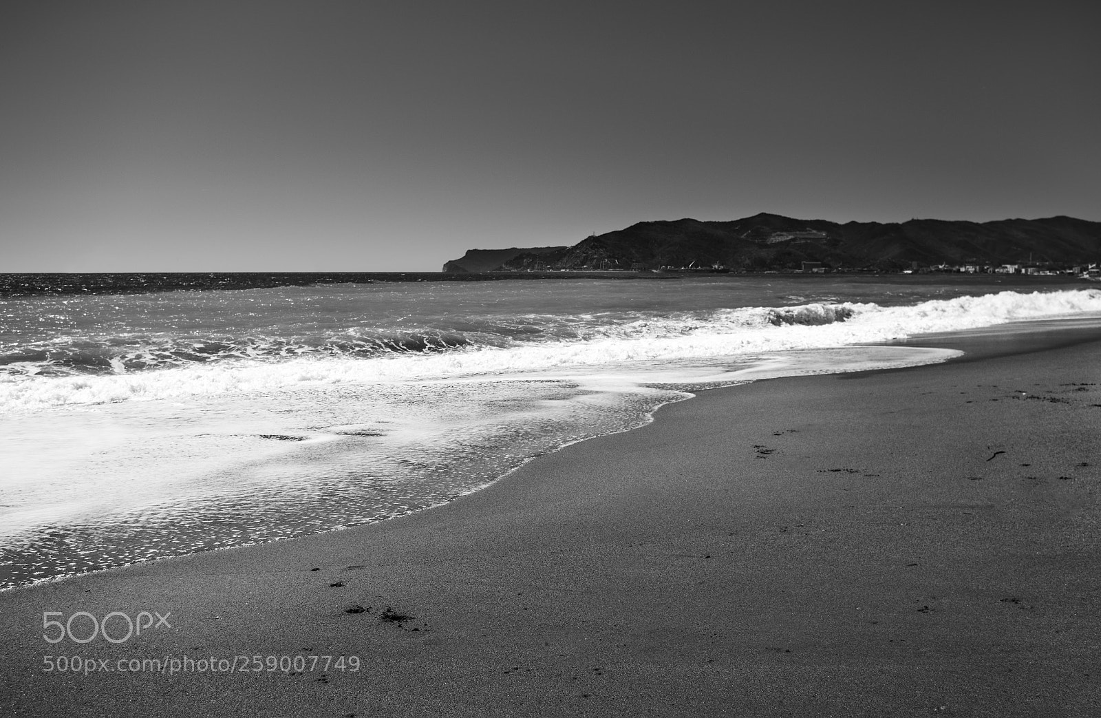 Pentax K-50 sample photo. Beach black and white photography
