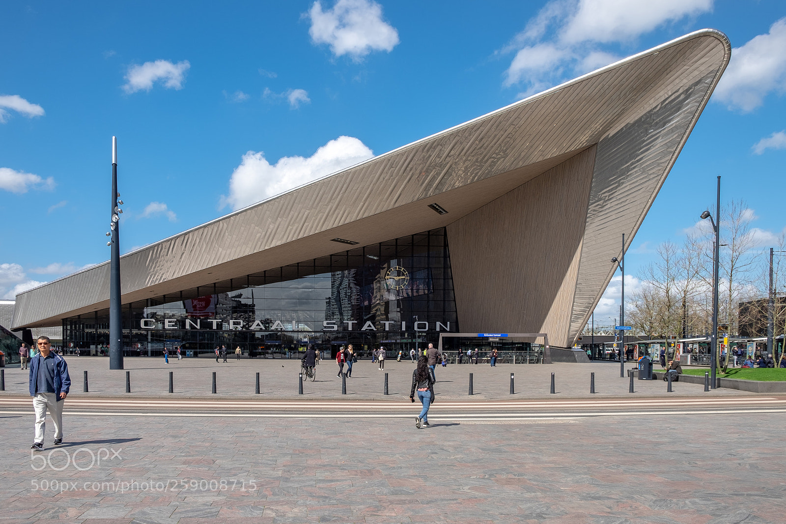 Fujifilm X-T1 sample photo. Centraal station photography