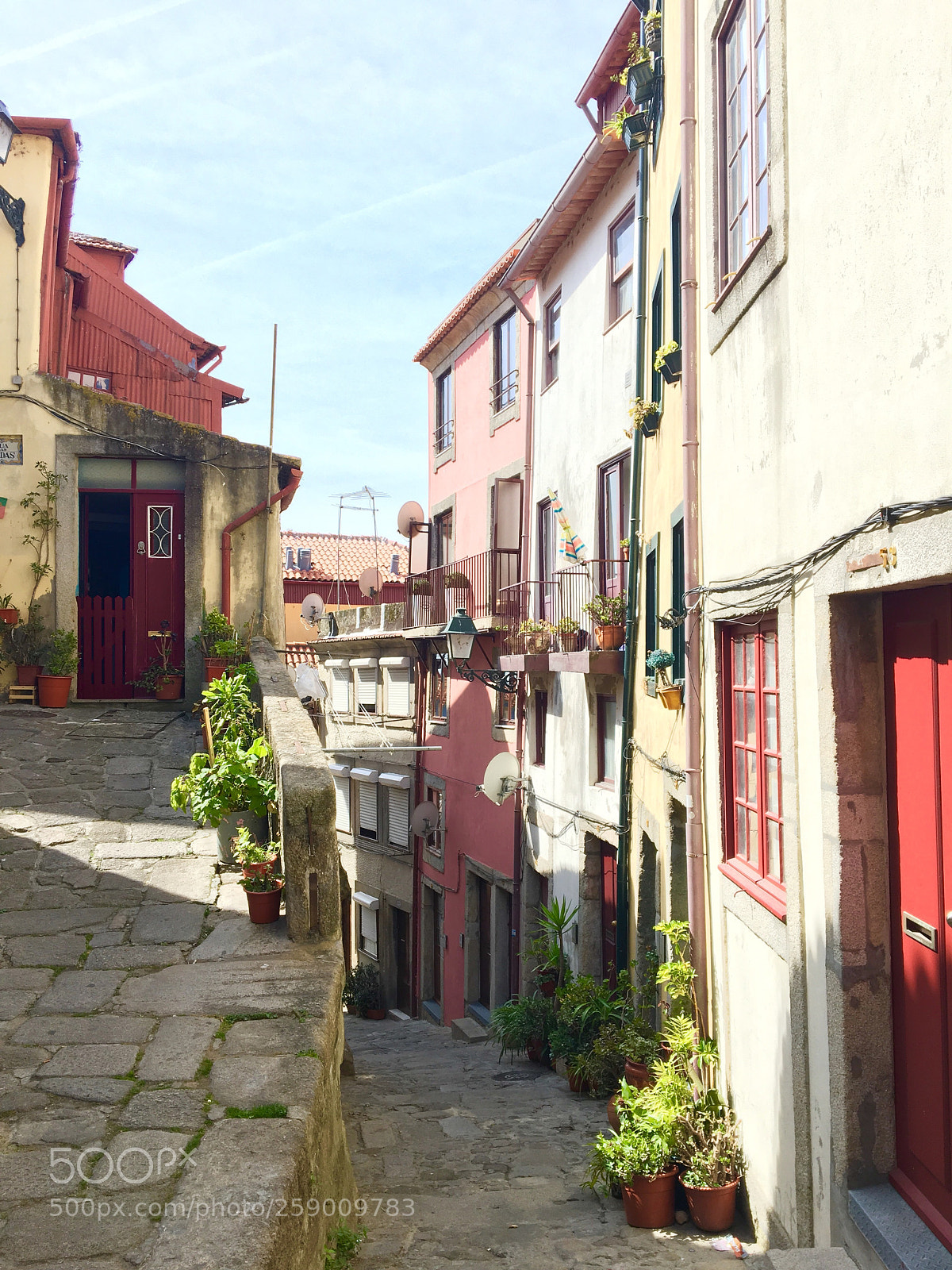Apple iPhone 6s sample photo. Old town street in photography