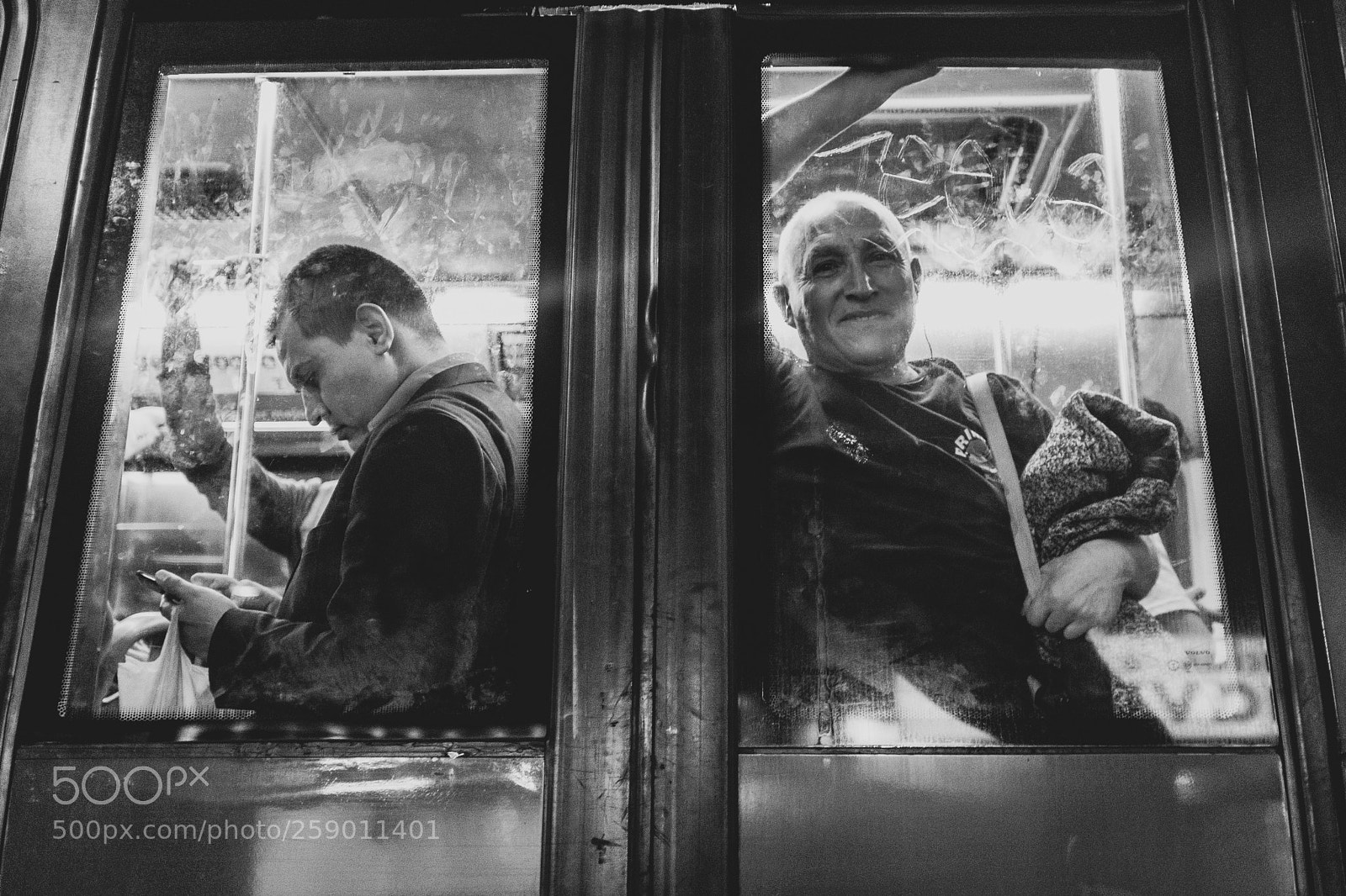 Fujifilm X100F sample photo. Street photography: public transportation photography