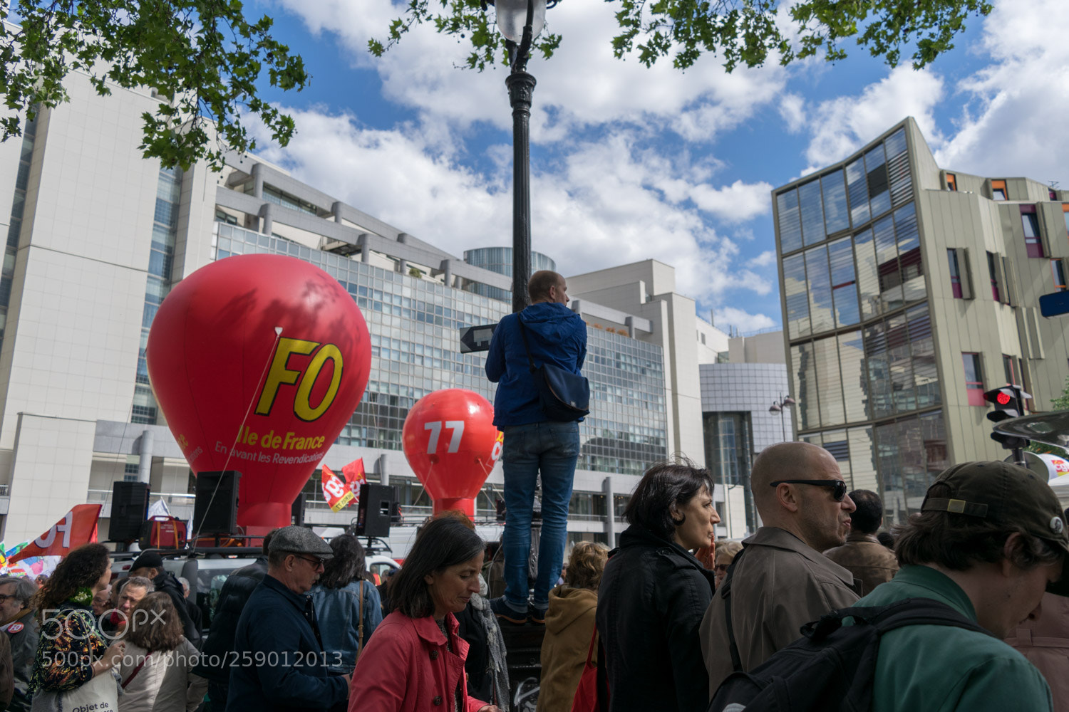 Nikon D5300 sample photo. Paris may day march photography