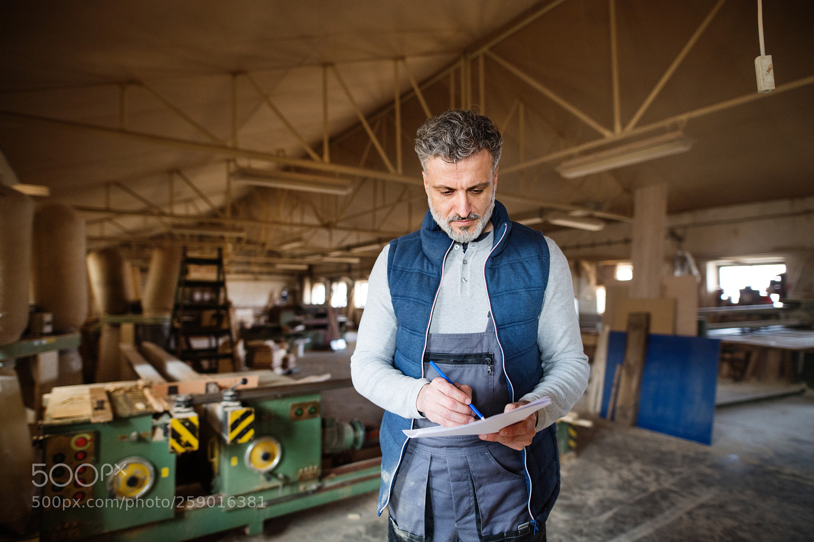 Nikon D5 sample photo. A man worker in photography