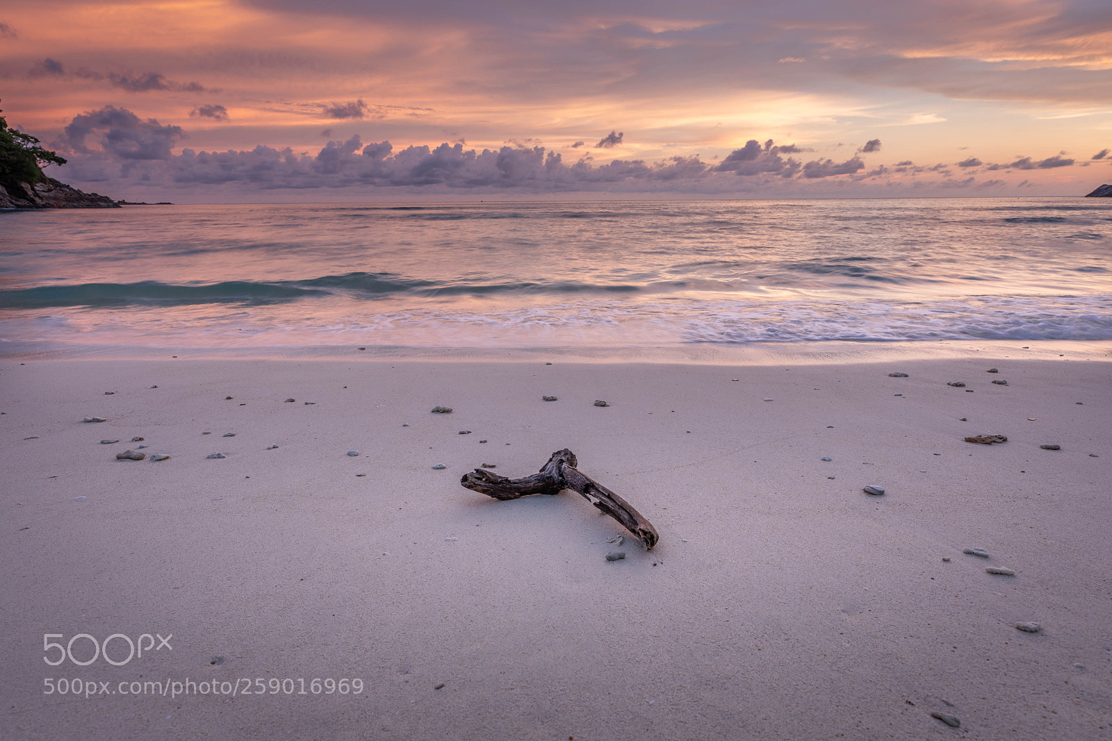 Canon EOS 5D Mark IV sample photo. Phuket sunset beach photography