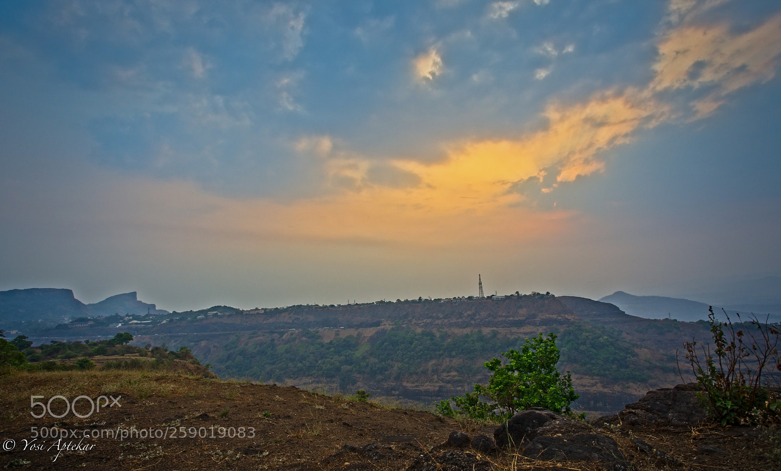 Canon EOS 5D Mark IV sample photo. A view of sunset photography