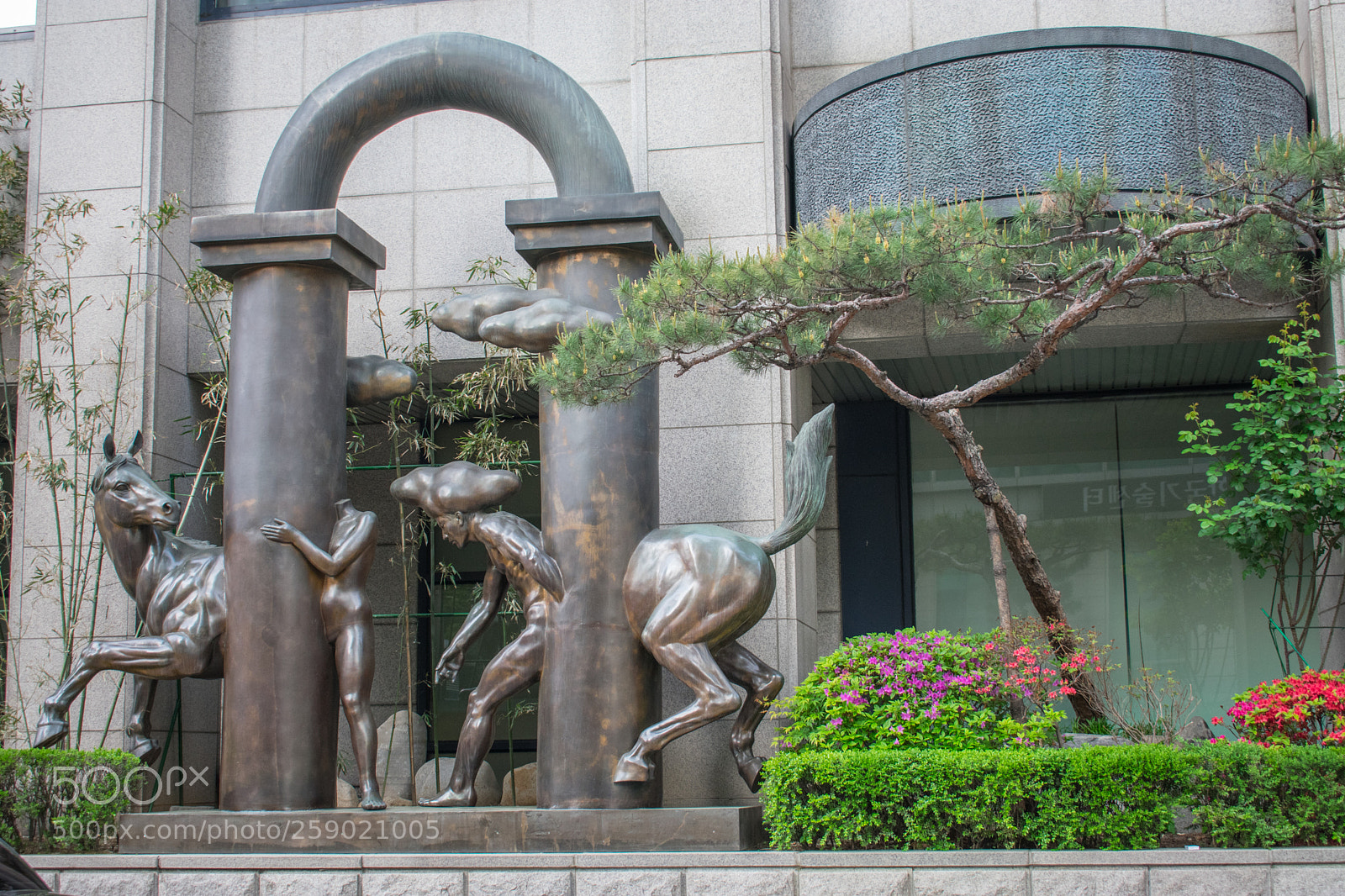 Nikon D3400 sample photo. Centaur statue, seoul photography