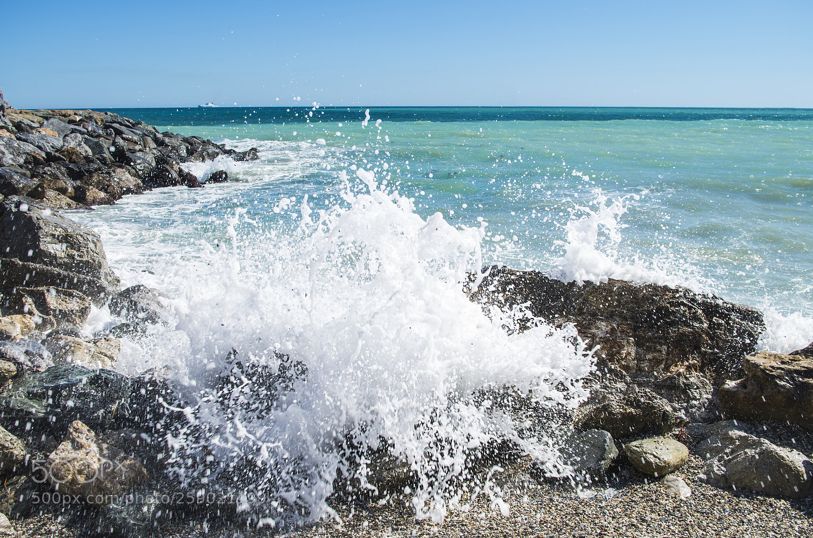 Pentax K-50 sample photo. Waves photography