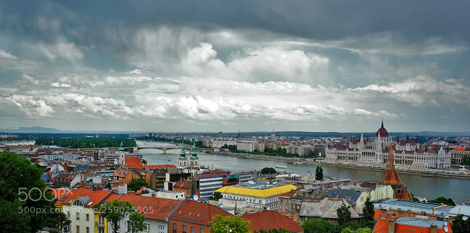 Sony a7 sample photo. Budapest photography