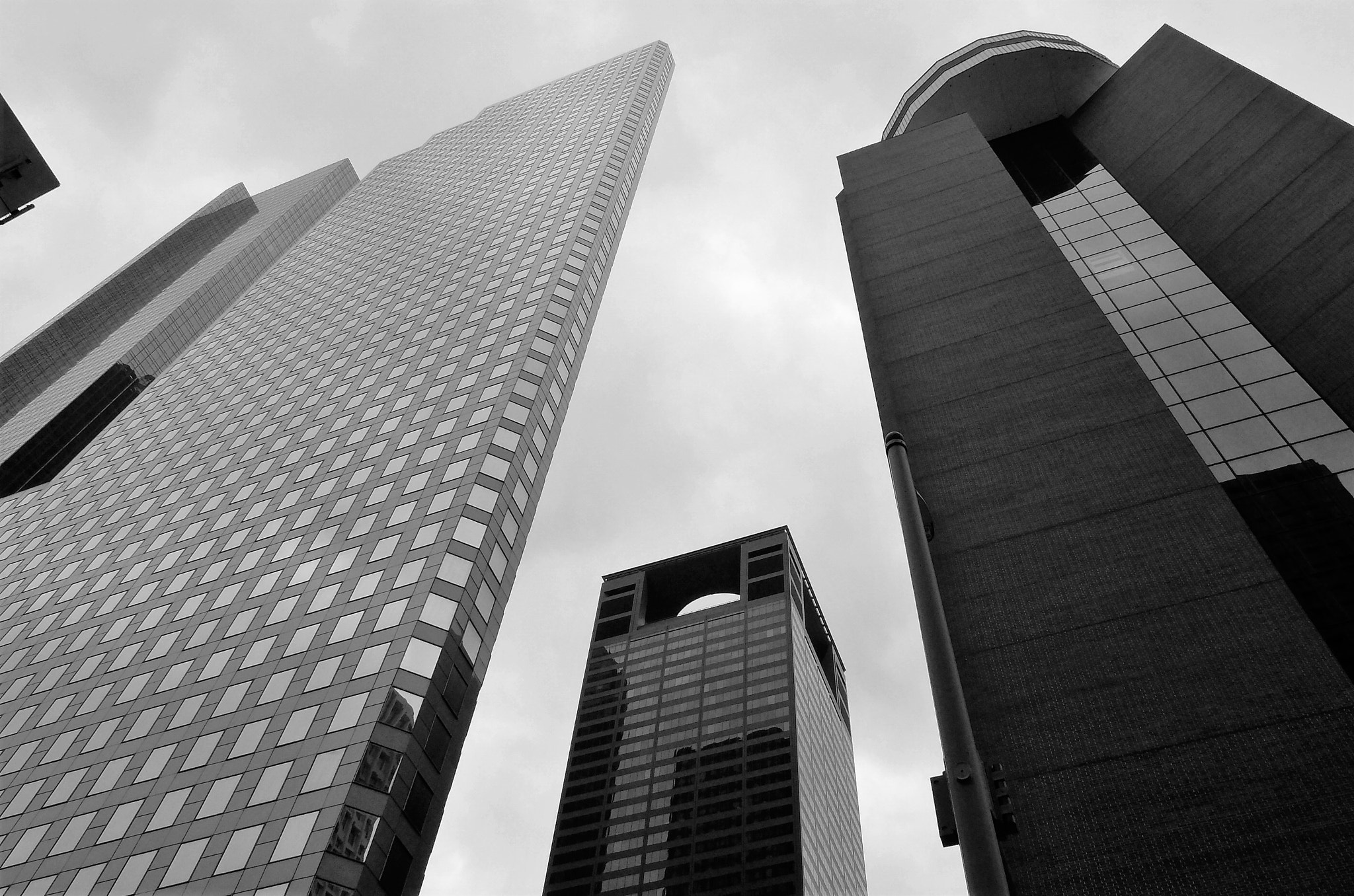 Fujifilm X20 sample photo. Buildings as giants... photography
