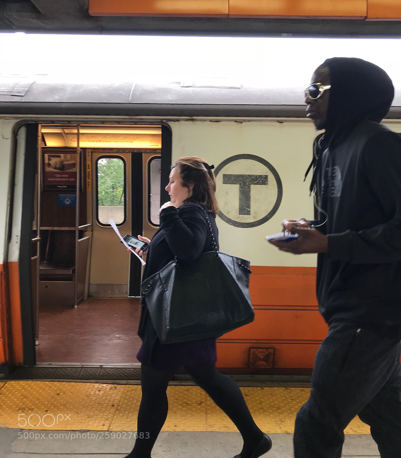 Apple iPhone 7 Plus sample photo. Orange line photography