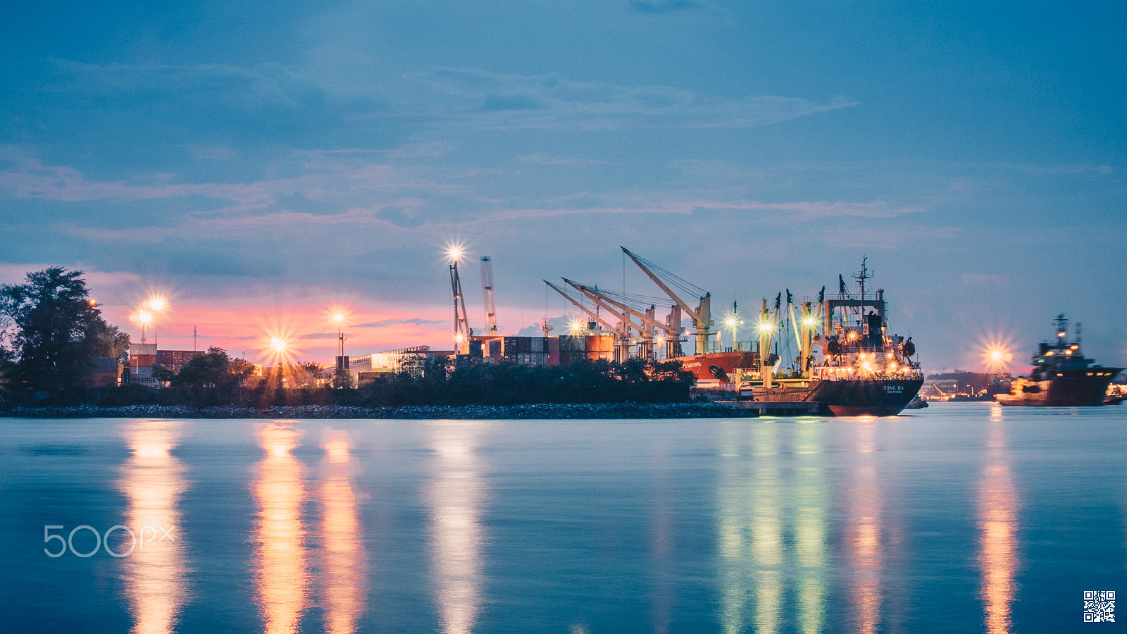 Nikon 1 J5 sample photo. Songkhla port photography