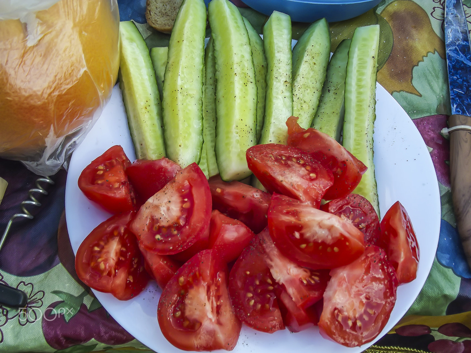 Fujifilm FinePix S2980 sample photo. Fresh salad with tomatoes and cucumbers photography