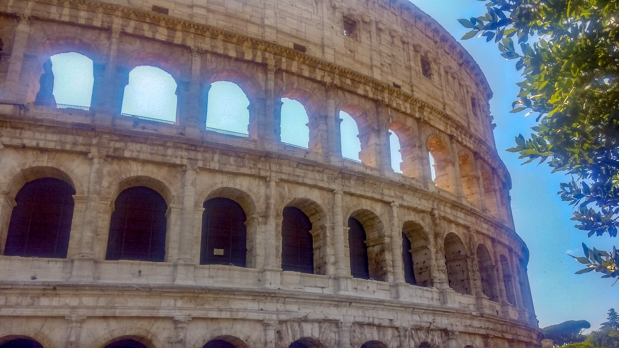 LG G2 sample photo. Coliseum  photography