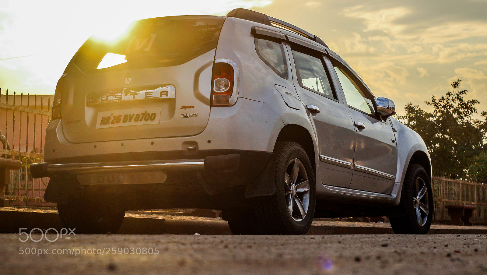 Canon EOS 600D (Rebel EOS T3i / EOS Kiss X5) sample photo. Automotive () photography