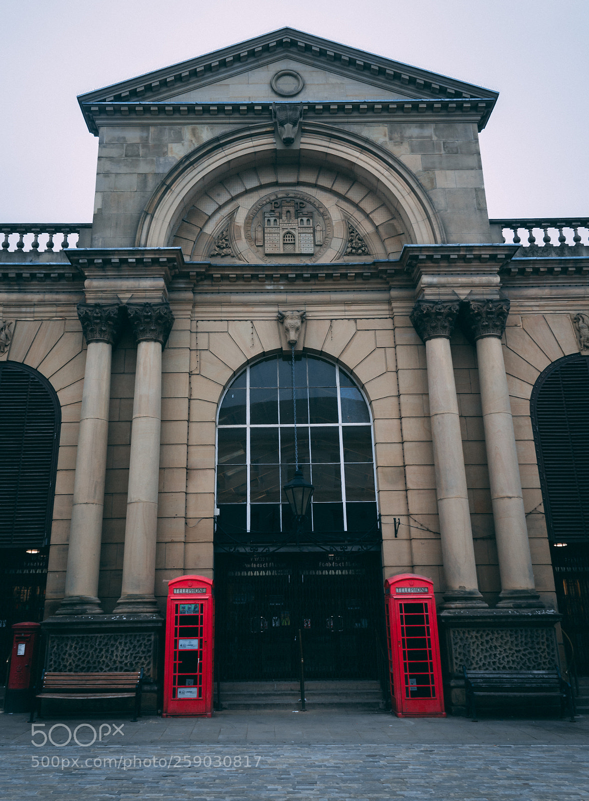Canon EOS 1300D (EOS Rebel T6 / EOS Kiss X80) sample photo. Pontefract market photography