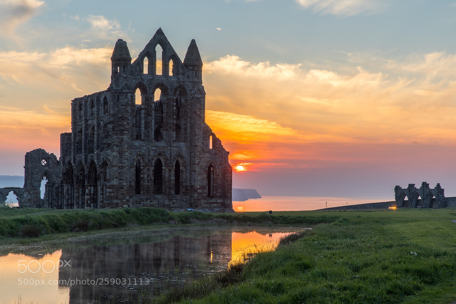 Canon EOS 5D Mark IV sample photo. Sunset @ whitby abbey photography