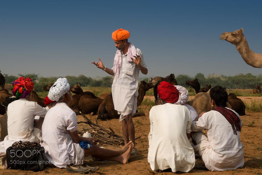 Sony a7R sample photo. Conversations pushkar mela. rajasthan photography