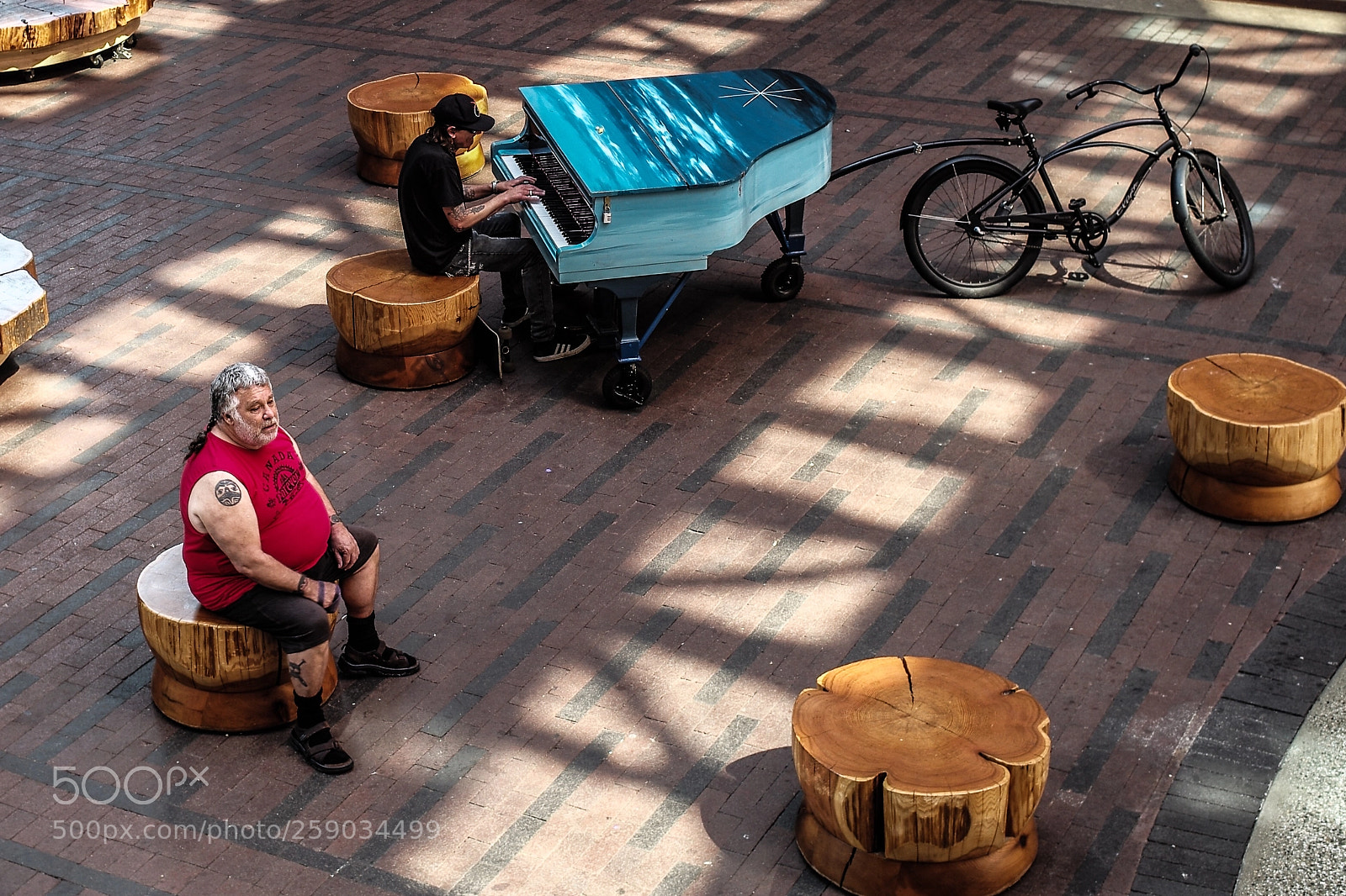 Leica M (Typ 240) sample photo. Street performance  photography