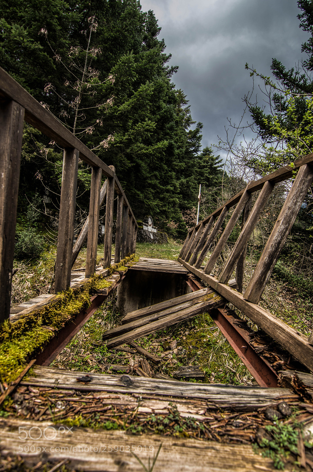 Nikon D3200 sample photo. Broken bridge photography