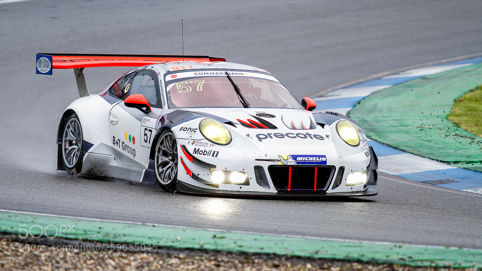 Canon EOS 7D sample photo. Wet race photography
