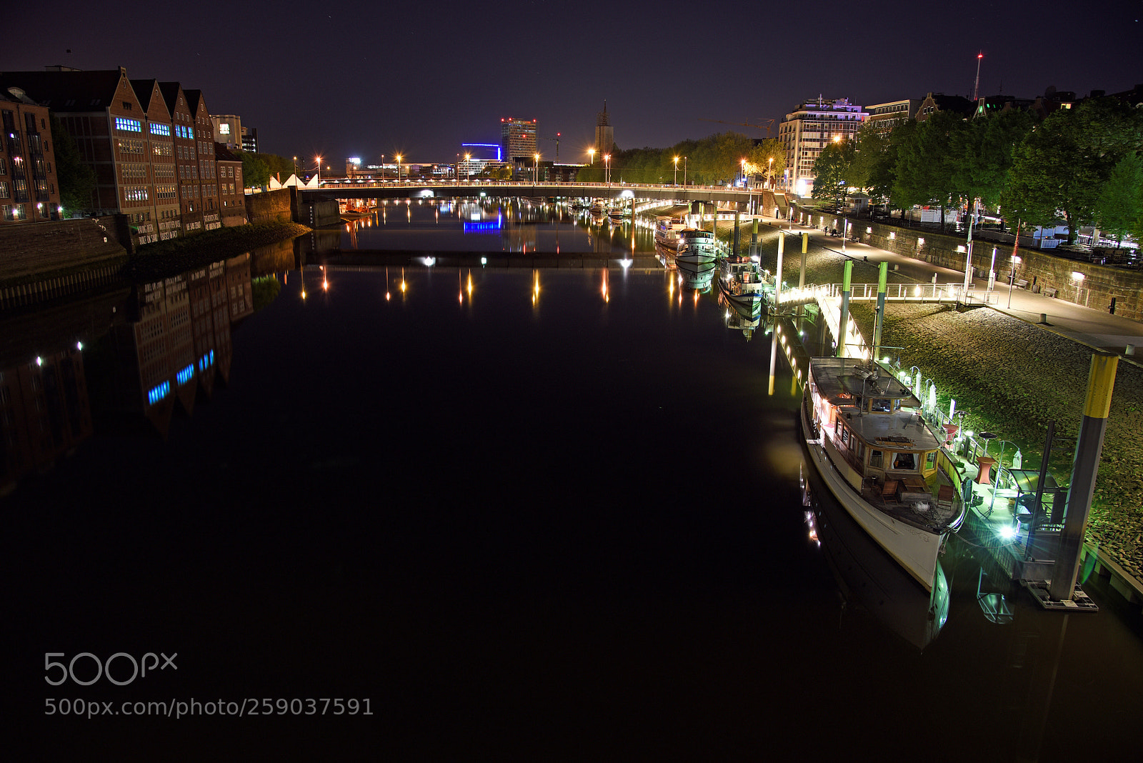 Nikon D750 sample photo. Night photography