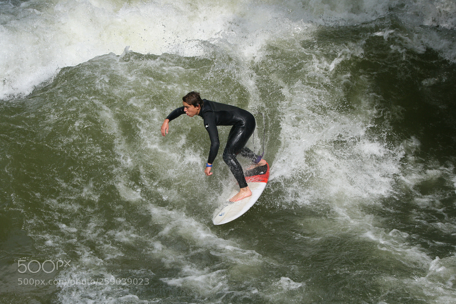 Canon EOS 400D (EOS Digital Rebel XTi / EOS Kiss Digital X) sample photo. Surfing in the canals photography