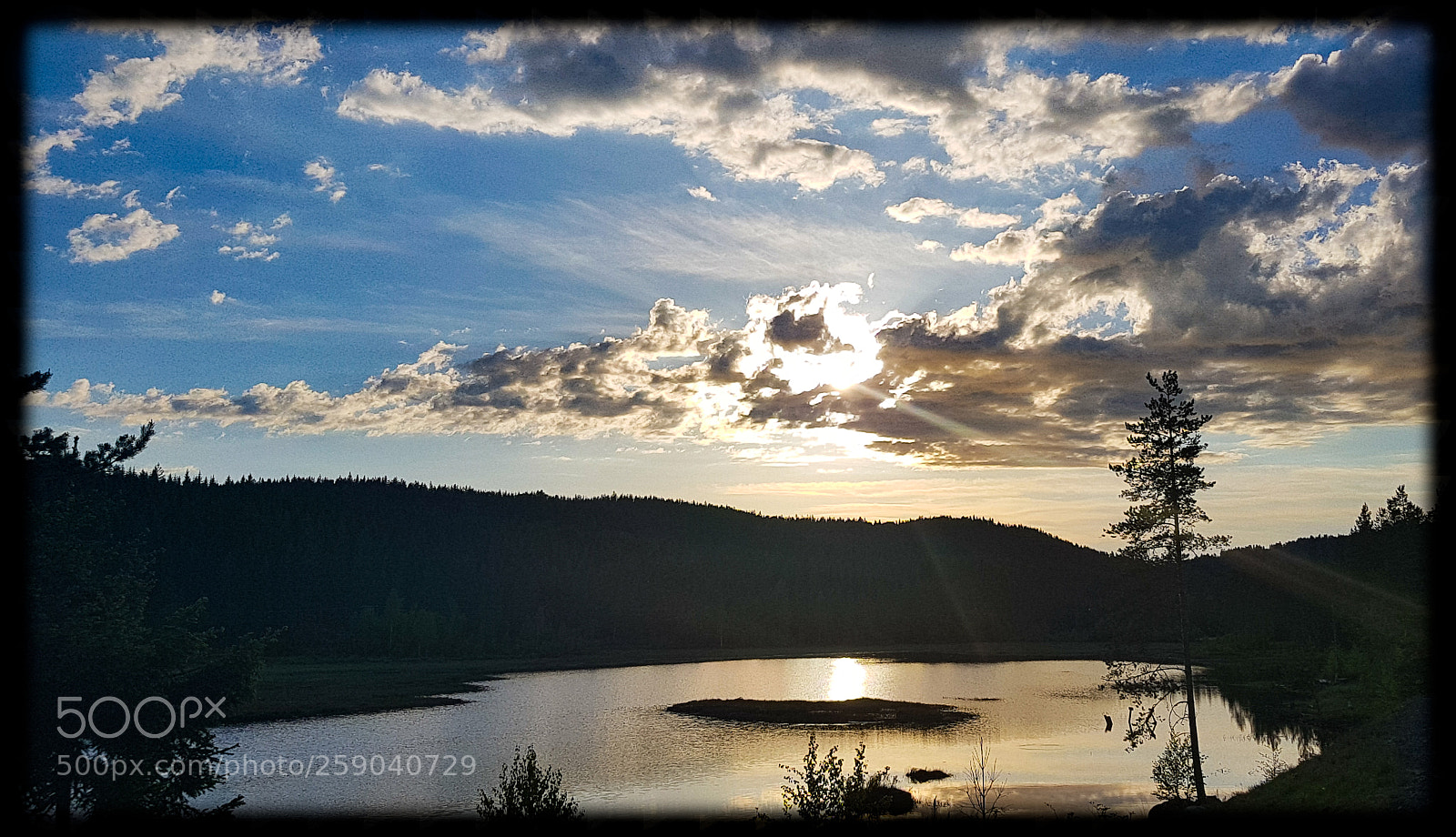 Samsung Galaxy S8+ sample photo. Aften sky. photography