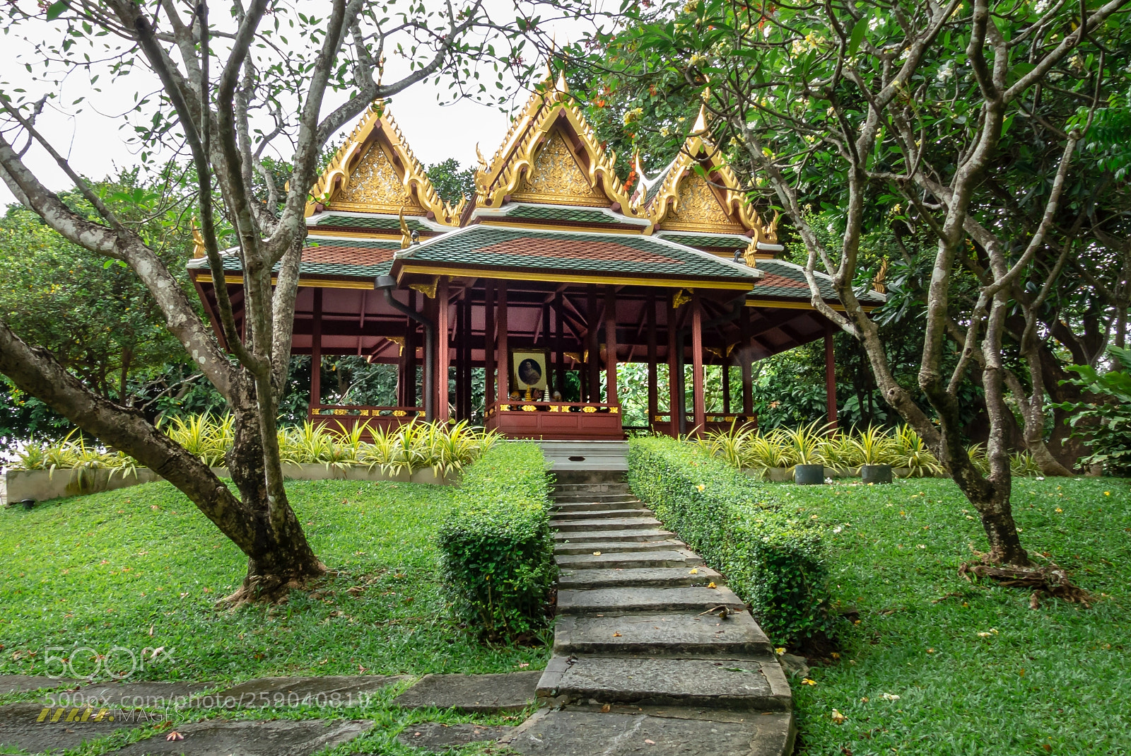 Panasonic Lumix DMC-FZ200 sample photo. Royal summer residence bang photography