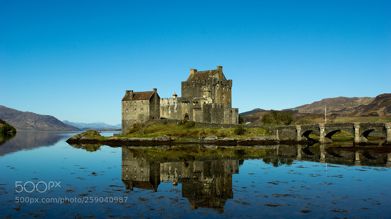 Sony Alpha DSLR-A350 sample photo. Eilean donan castle photography